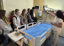 Čas v případě cévních mozkových příhod rozhoduje. Víte co dělat? V Litomyšli se děti učí rozpoznávat příznaky