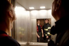 V loňském roce se lidé třiašedesátkrát zasekli ve výtahu, letos už sedmkrát. Ve všech případech byly osoby v ohrožení