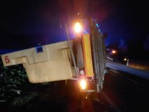 Obrazem: Pět nehod během pátečního rána zaměstnalo hasiče