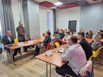 Propojení komunitního piva a recyklační sklárny? Studenti to dokázali