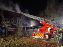 Člověk a jeho pes nepřežil požár domu v Brandýse nad Orlicí