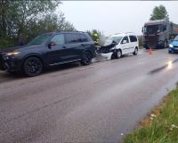 Propršené ráno přineslo na Pardubicku hned několik nehod kamionů