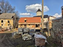 Hrad Rychmburk se chystá na novou sezónu, nyní i s bývalým pivovarem