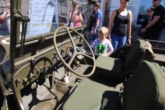 Ústí nad Orlicí zaplnila v sobotu 12. srpna historická vojenská technika. Podívejte se na její spanilou jízdu