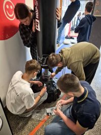 Na škole v České Třebové si děti mohou svoji energii vybít na boxovacím pytli