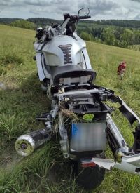 Motocyklista se zranil při nehodě u Březové na Svitavou 