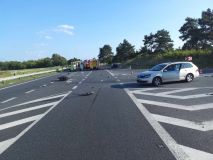 Smutný víkend na silnicích zakončila tragická nehoda motorkářky před odbočkou k Peklu Čertovina