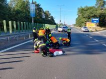 Smutný víkend na silnicích zakončila tragická nehoda motorkářky před odbočkou k Peklu Čertovina