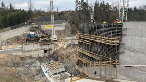 Přehrada o rozloze jedenácti fotbalových hřišť ochrání proti povodním. Jde o český technologický unikát