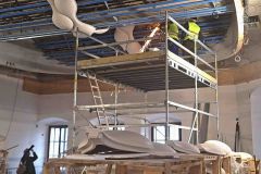 V reprezentativním sále pardubického zámku se rýsuje unikátní vlnitý strop