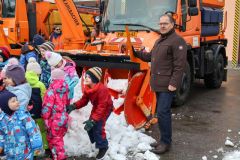 Foto: Děti si užívaly v Chrudimi svět silničářů