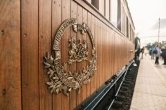 Cestování vlakem jako za první republiky. Usadit se můžete i v unikátním jídelním voze