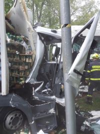 Vážná dopravní nehoda dnes uzavřela dopravu u Svítkova