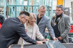 Toto unikátní schodiště ze skla a kovu vzniká pro pardubický zámek