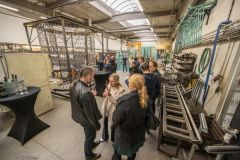 Toto unikátní schodiště ze skla a kovu vzniká pro pardubický zámek