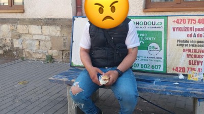 Pacient dělal probl&eacute;my person&aacute;lu v&nbsp;nemocnici, str&aacute;žn&iacute;ci ho museli odv&eacute;st, nejednou, a pak je je&scaron;tě překvapil