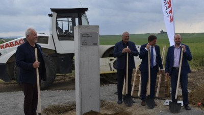 Začala stavba silnice v úseku Časy – Holice, bude sloužit i jako přivaděč