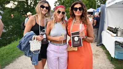 Přes padesát vinařů, gastronomie i hudba. Na zámku v Pardubicích začíná festival vína, přinášíme kompletní program