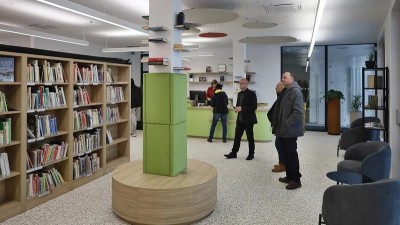 Ve Skutči se py&scaron;n&iacute; novou knihovnou za 91 milionů korun. Město chyst&aacute; i novou cyklostezku a obnovu koupali&scaron;tě