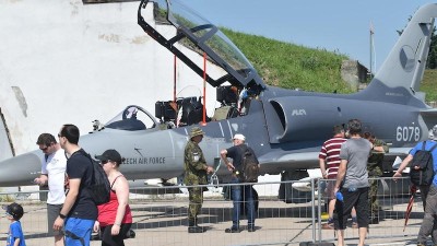 Messeschmitt , Skytrain, průlet Gripenů, či vrtulník ze známého seriálu MASH. Letošní Aviatická pouť nabídne opět nabitý program, podívejte