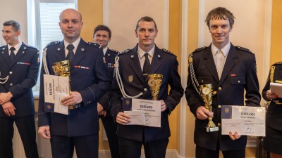 Generální ředitel Hasičského záchranného sboru České republiky ocenil nejtvrdší hasiče loňského roku. Umístil se mezi nimi i borec z našeho kraje