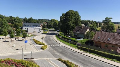 Odstartovala rekonstrukce silnice II/363 v Pomezí u Poličky, opravuje se i silnice III/3055 u Vysokého Chvojna