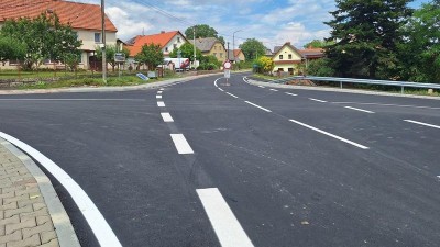 Řidiči pozor, po čtyřech měsících se otevírá opravený úsek silnice u Dolního Újezdu