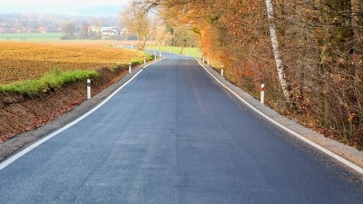 Další více než dvě miliardy korun půjdou na výstavbu a rekonstrukci silnic či stavbu mostu v Pardubickém kraji