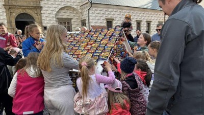 Oloupejte si pern&iacute;ček nebo sedněte Babě Jaze na lopatu. Na Slavnostech pern&iacute;ku