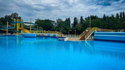 Nov&yacute; kemp, penzion, či nov&eacute; sportovn&iacute; vyžit&iacute;. Pl&aacute;nuje město u koupali&scaron;tě Cihelně