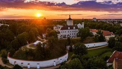 Pernštejnlove nabídne v pěti dnech ve více než desítce představení silné příběhy, ostré dialogy a humor