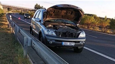 Už si toto číslo pamatujete?  Zavoláte jím asistenční službu, co vám zdarma pomůže při poruše vašeho vozu na dálnici