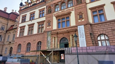 Začala oprava fasády chrudimského muzea, otevřeno je jako jindy