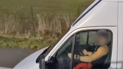 VIDEO: Během čtyř hodin odhalili na třicet porušení pravidel. Republikoví dopraváci „řádili“ na Pardubicku