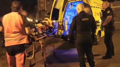 Muž odjel z hospody na kole, domů už nedojel, po cestě si rozbil hlavu, při jeho převozu asistovali strážníci i Policie ČR
