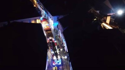 Hasiči natočili pomocí dronu video ze zásahu u nočního požáru domu v Poličce