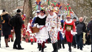 Masopust v Pardubickém kraji: Sobota nabídne masopustní obchůzky tak, jak se konaly před sto lety