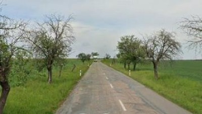 &Uacute;sek dlouh&yacute; přes pět kilometrů mezi obcemi Břehy a Rohovl&aacute;dova Běl&aacute; se bude cel&eacute; l&eacute;to modernizovat