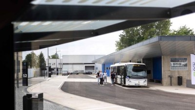 Tisíce spojů ročně. Terminál B se stal důležitým dopravním uzlem