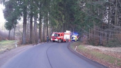 Vážná dopravní nehoda uzavřela silnici mezi Krounou a Svratouchem