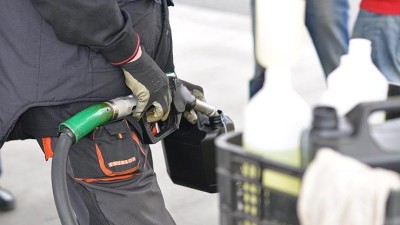 Pohonné hmoty v Česku opět zdražují. Cena ropy jde nahoru kvůli stupňujícím se bojům na Ukrajině