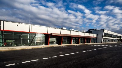 Pardubické letiště by mělo mít nový terminál, nové parkování v areálu a mělo by být energeticky soběstačné. To chce kraj