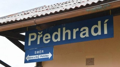 Vlaková stanice Předhradí nedaleko hradu Rychmburk projde kompletní rekonstrukcí