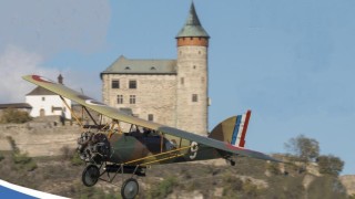 Slavnostní otevření Expozice pardubického letectví na letišti v Kuněticích budou doprovázet letadla nad hradem