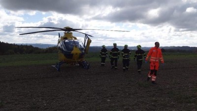 Ženě se v lese v Bělé u Jevíčka udělalo špatně. Do nemocnice ji transportoval vrtulník